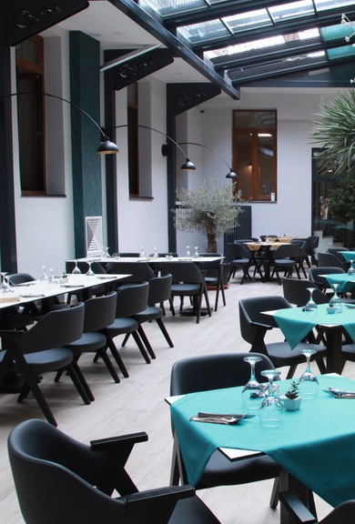 La Pergola Panzio und Restaurant   Mediterrane Erholung in Kaposvár, im Herzen des Stadtzentrums